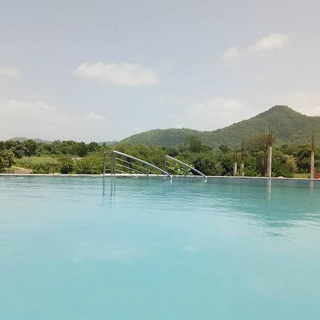 Palm Valley Svasti Resort Nai ภายนอก รูปภาพ